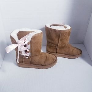 RAMPAGE GIRLS LACED WITH LIGHT PINK RIBBON FUZZY BOOTS SIZE 10
